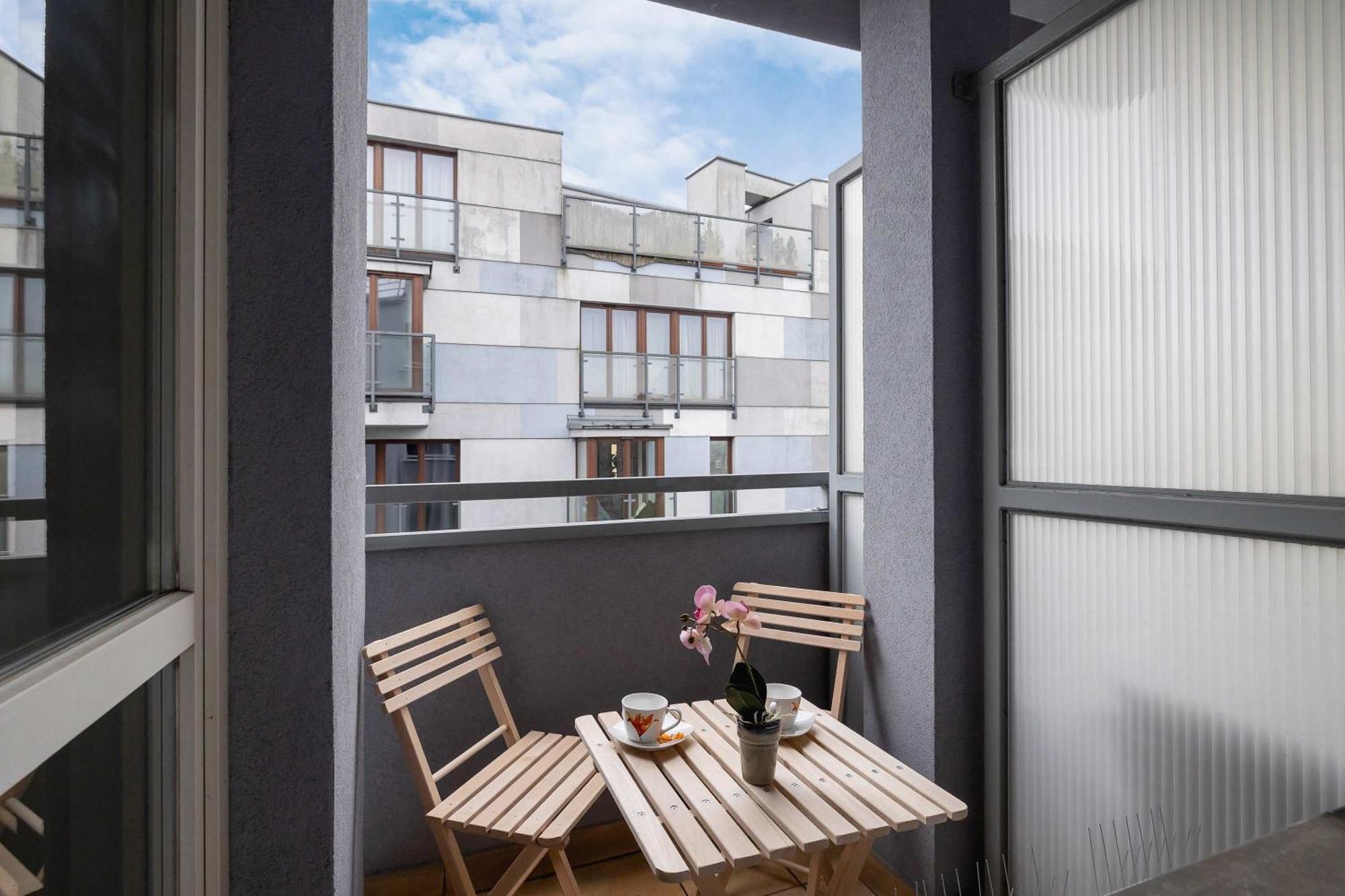 Apartament Bright Near Ice With Air Conditioning And Parking By Renters Kraków